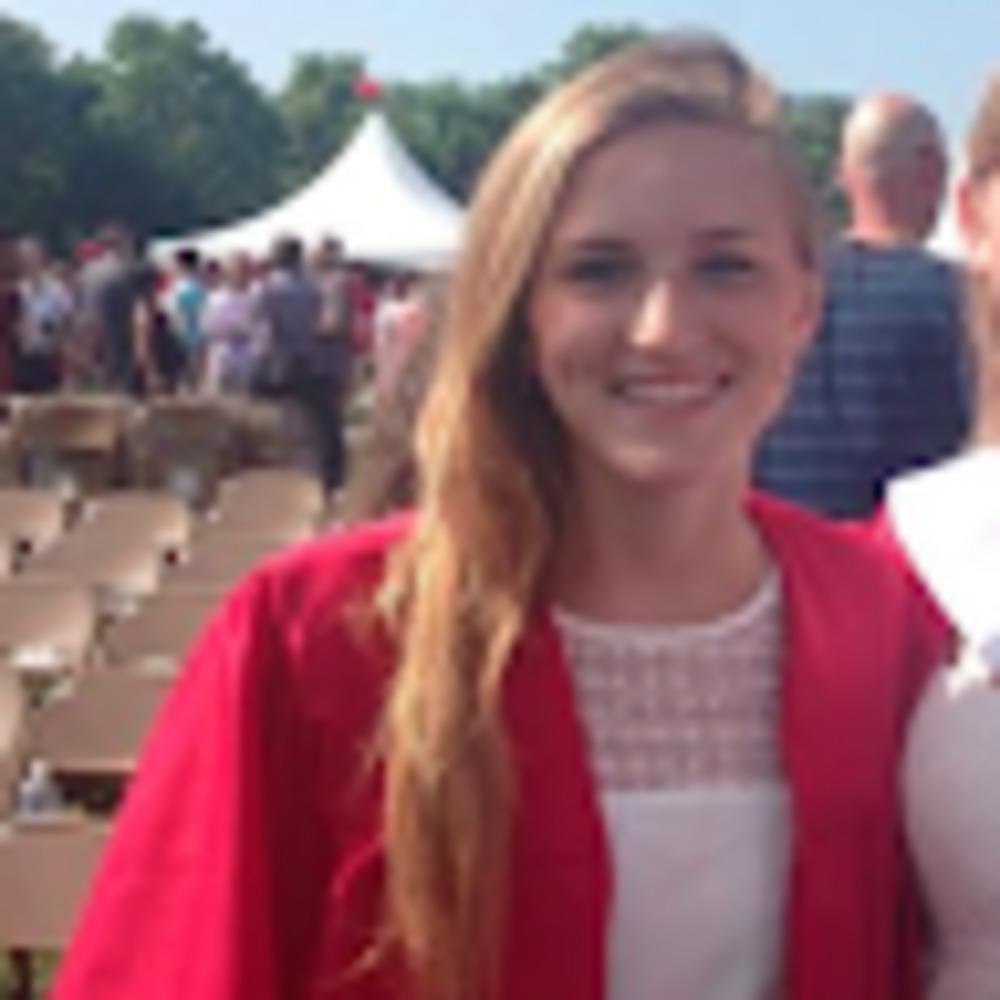 Meet your Posher, Olivia
